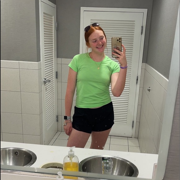 Meet your Posher, Rendi - Picture 1 of 1